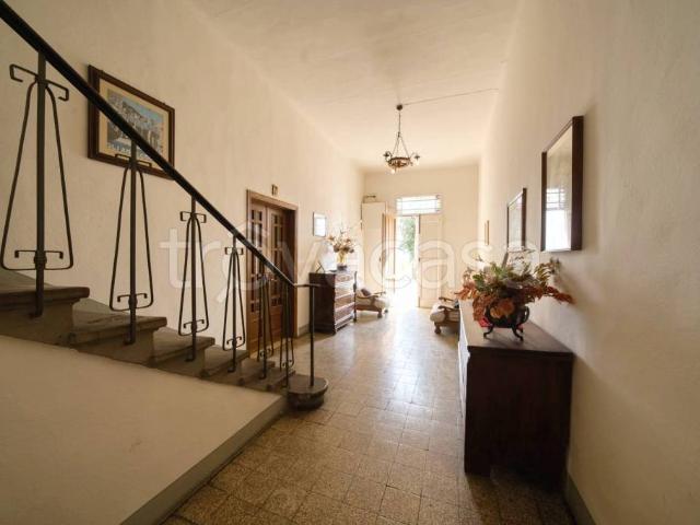 Casa indipendente in vendita a Castelfranco Piandiscò via Roma