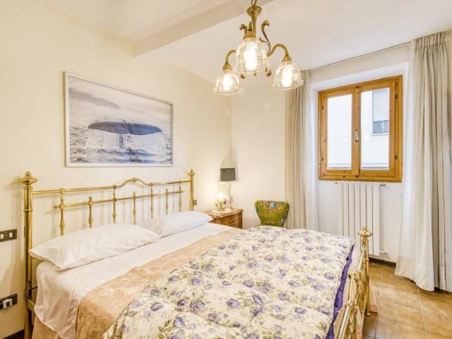 Casa indipendente in vendita a Castelfranco Piandisco AR
