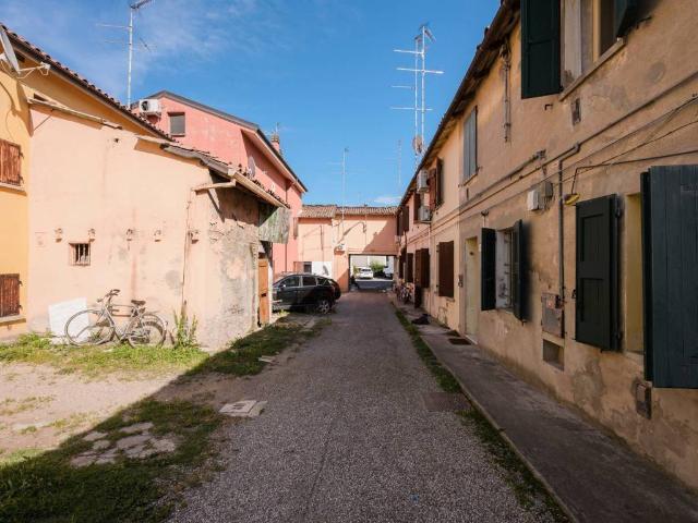 Casa indipendente in vendita a Castello d'Argile BO