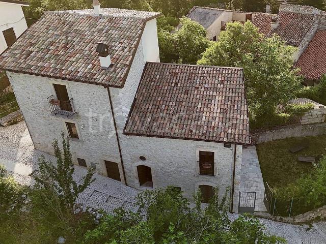 Casa indipendente in vendita a Castello, Fagnano Alto