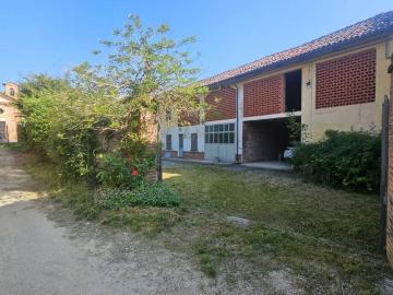Casa indipendente in vendita a Castell'Alfero AT