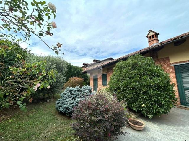 Villa in vendita a Castell'Alfero AT