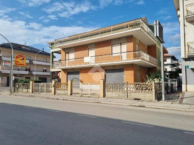 Villa in vendita a Castellalto TE
