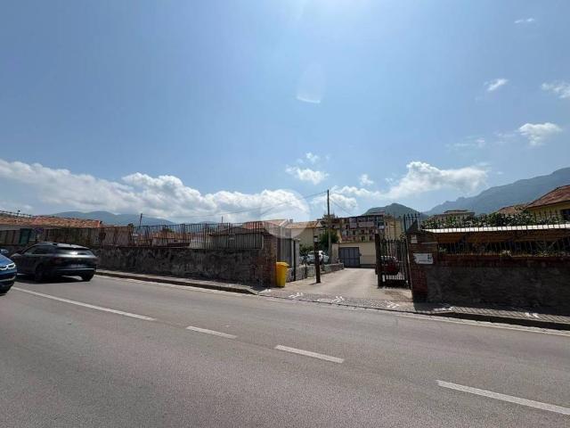 Casa indipendente in vendita a Castellammare di Stabia NA