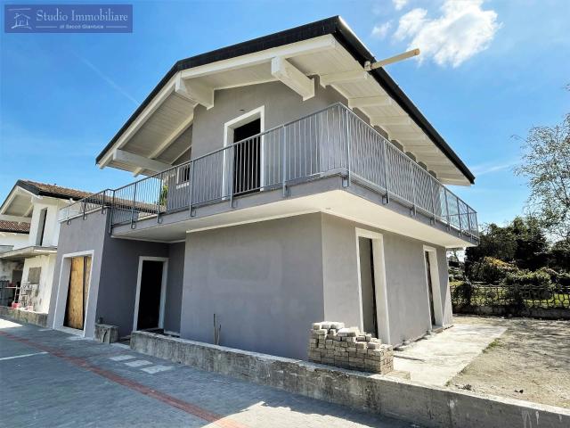 Casa indipendente in vendita a Castelletto di Branduzzo