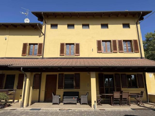 Casa indipendente in vendita a Castelletto Monferrato AL