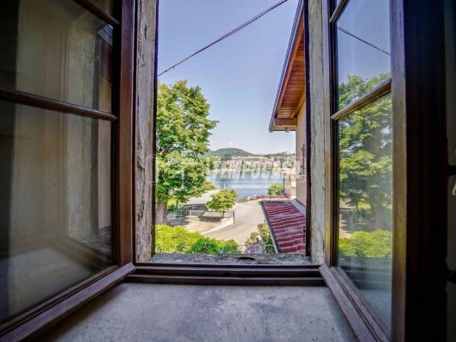 Casa indipendente in vendita a Castelletto Sopra Ticino NO