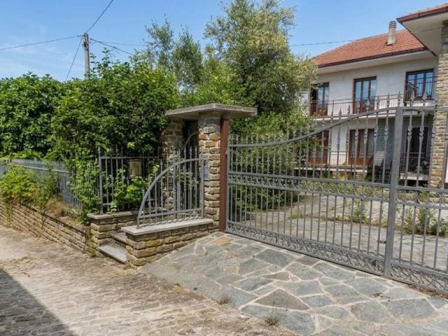 Casa indipendente in vendita a Castelletto Uzzone CN