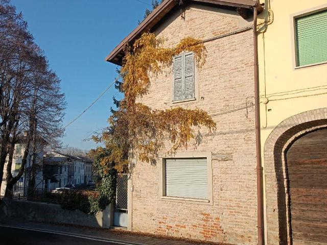 Casa indipendente in vendita a Castelleone CR