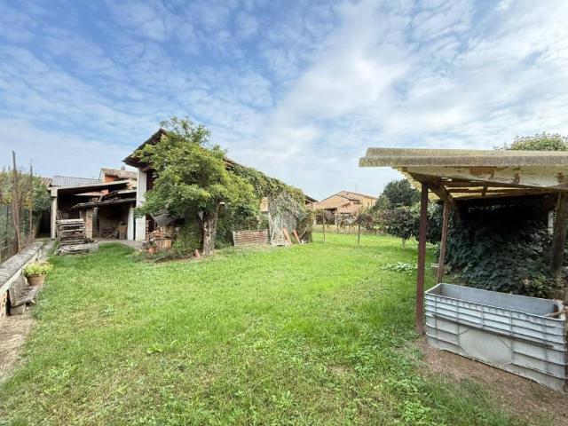 Casa indipendente in vendita a Castelleone CR
