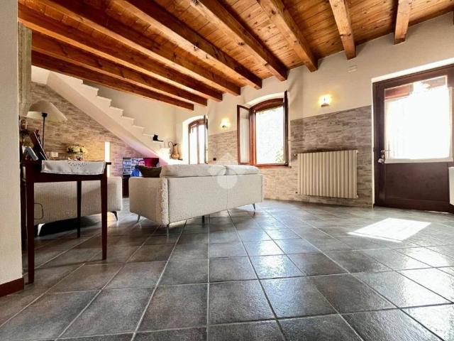 Casa indipendente in vendita a Castelleone via montecollero, 3, Corte Madama