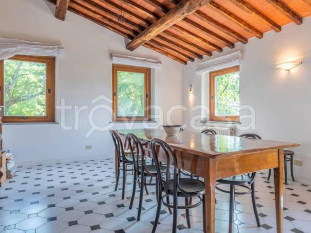 Casa indipendente in vendita a Castellina in Chianti via delle Mura