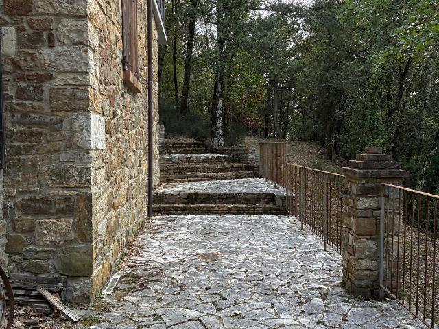 Casa indipendente in vendita a Castellina in Chianti