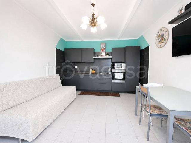 Casa indipendente in vendita a Castellinaldo d'Alba via della Vittoria