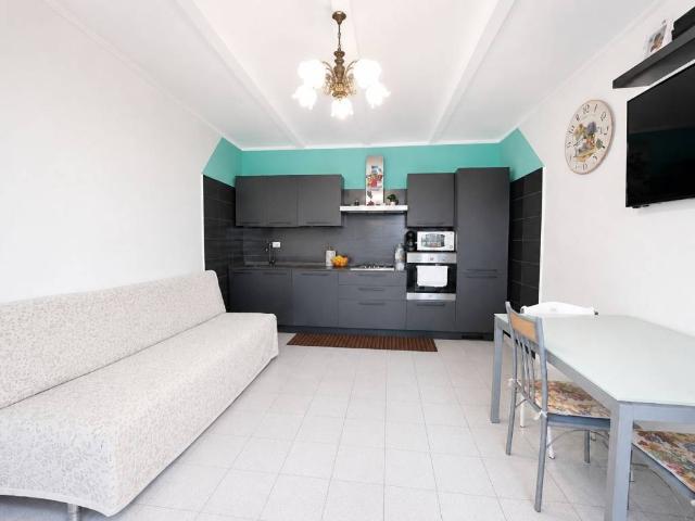 Casa indipendente in vendita a Castellinaldo d'Alba CN