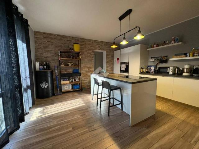 Casa indipendente in vendita a Castelnovetto PV