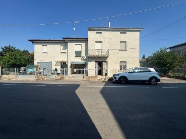 Casa indipendente in vendita a Castelnovo di Sotto RE