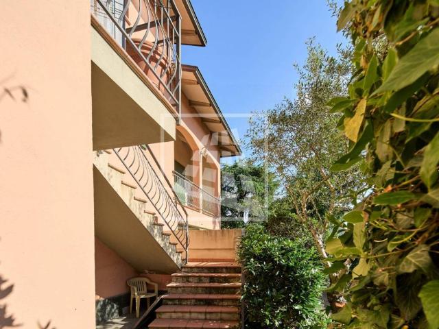 Casa indipendente in vendita a Castelnovo di Sotto RE