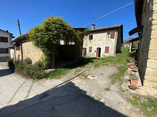 Casa indipendente in vendita a Castelnovo Ne' Monti RE