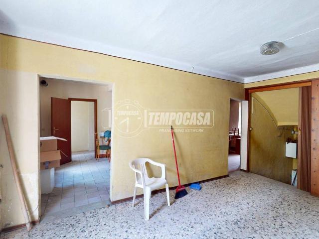 Casa indipendente in vendita a Castelnovo Ne' Monti RE