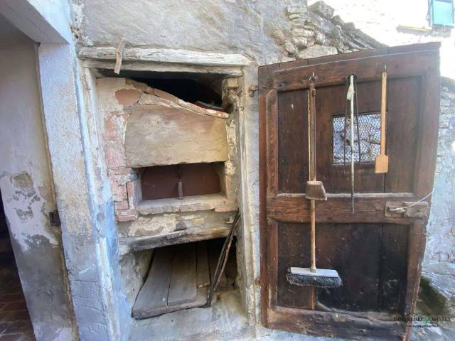 Casa indipendente in vendita a Castelnovo Ne' Monti RE