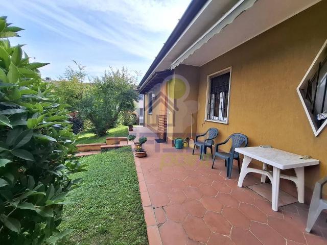 Casa indipendente in vendita a Castelnuovo Bocca d'Adda LO