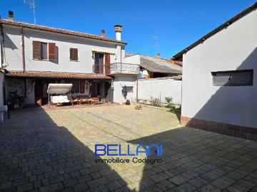 Casa indipendente in vendita a Castelnuovo Bocca d'Adda LO