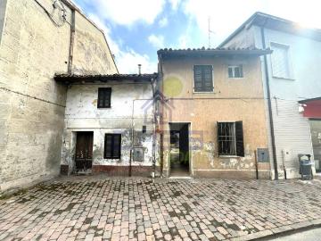 Casa indipendente in vendita a Castelnuovo Bocca d'Adda LO