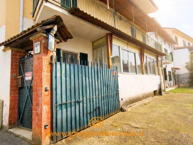 Casa indipendente in vendita a Castelnuovo Bormida AL