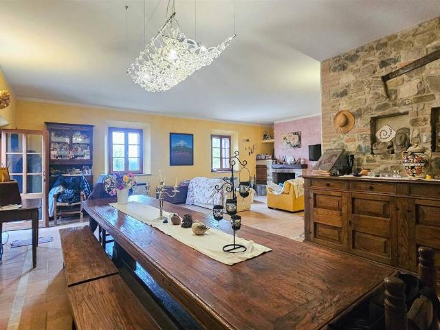 Casa indipendente in vendita a Castelnuovo Berardenga SI