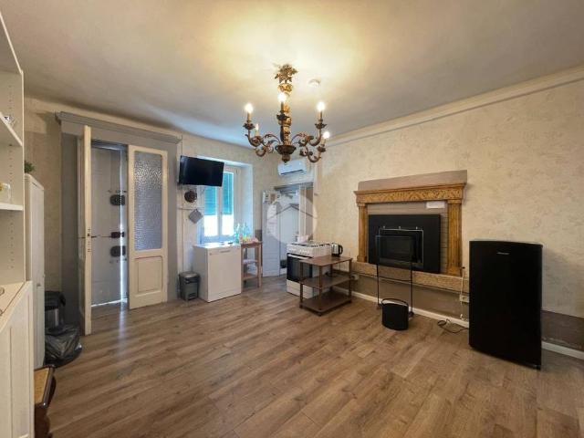 Casa indipendente in vendita a Castelnuovo del Garda VR