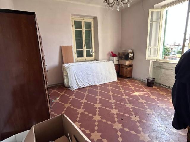 Casa indipendente in vendita a Castelnuovo Magra SP