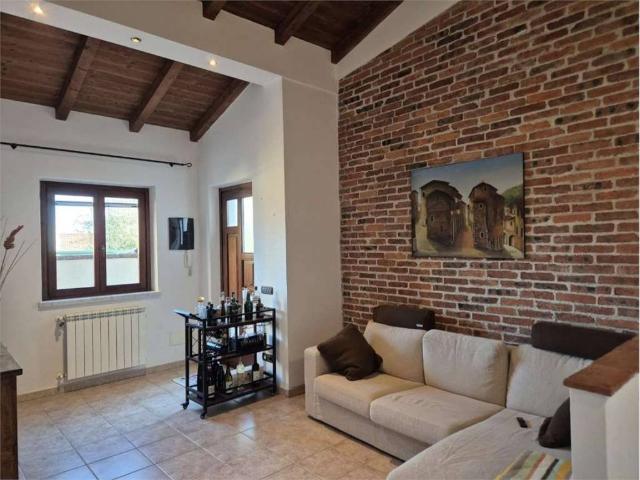 Casa indipendente in vendita a Castelnuovo Magra SP