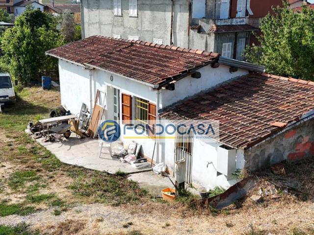 Casa indipendente in vendita a Castelnuovo Magra SP