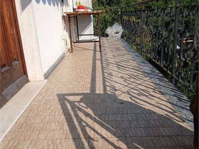 Casa indipendente in vendita a Castelnuovo Magra SP