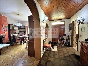 Casa indipendente in vendita a Castelnuovo Magra SP