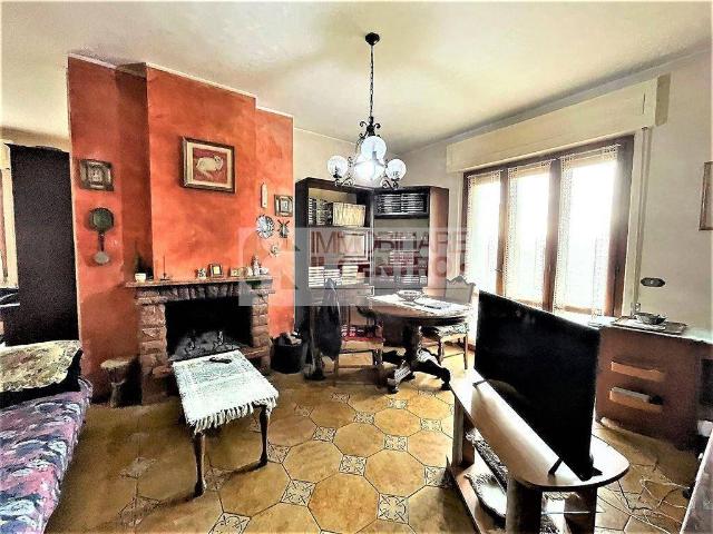 Casa indipendente in vendita a Castelnuovo Magra SP