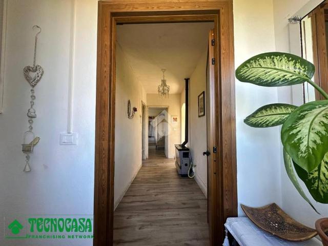 Casa indipendente in vendita a Castelnuovo Magra SP