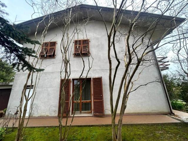 Casa indipendente in vendita a Castelnuovo Magra SP