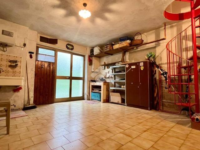 Casa indipendente in vendita a Castelnuovo Nigra TO