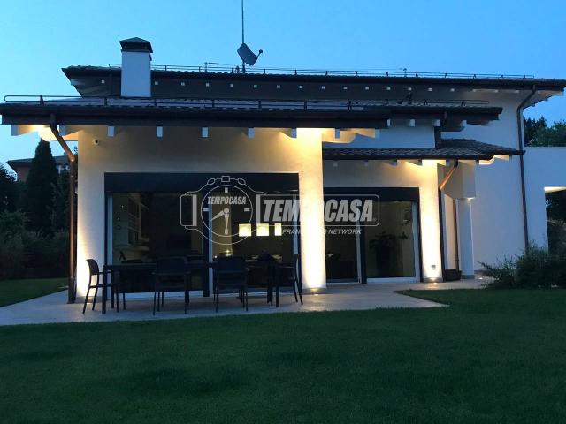 Casa indipendente in vendita a Castelnuovo Rangone