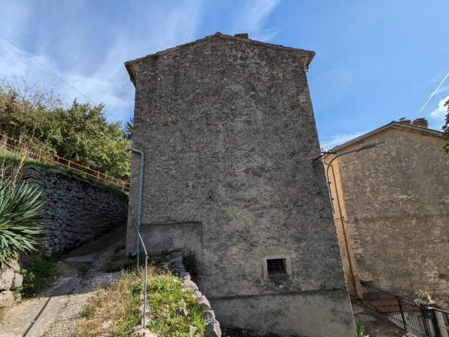 Casa indipendente in vendita a Castelpetroso IS