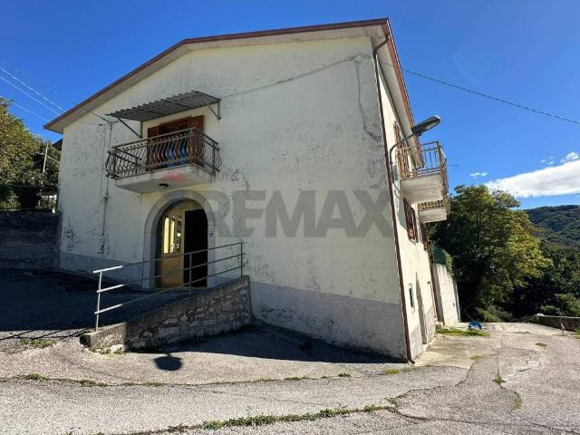 Casa indipendente in vendita a Castelpizzuto IS