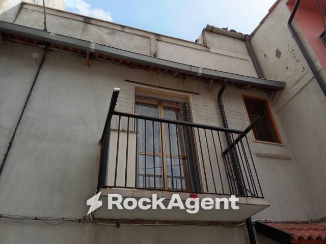 Casa indipendente in vendita a Castelvetere sul Calore AV