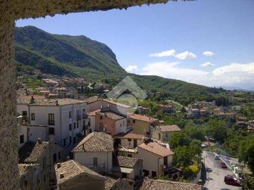 Casa indipendente in vendita a Castelvetere sul Calore AV