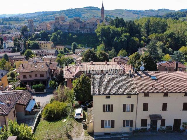 Casa indipendente in vendita a Castelvetro di Modena MO