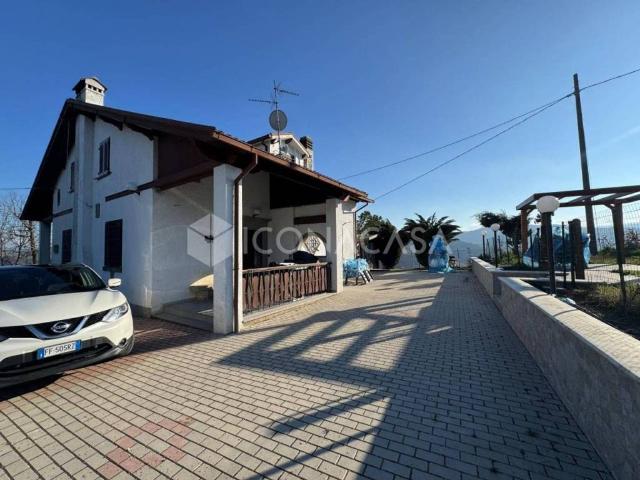 Casa indipendente in vendita a Castelvetro di Modena MO