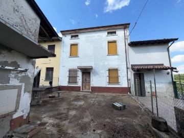 Casa indipendente in vendita a Castelvetro Piacentino PC
