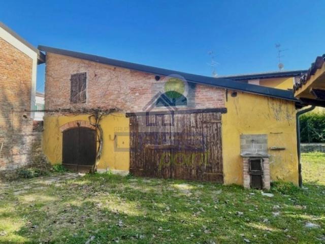 Casa indipendente in vendita a Castelvetro Piacentino PC