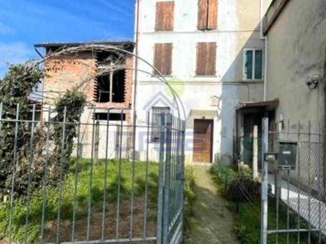 Casa indipendente in vendita a Castelvetro Piacentino PC